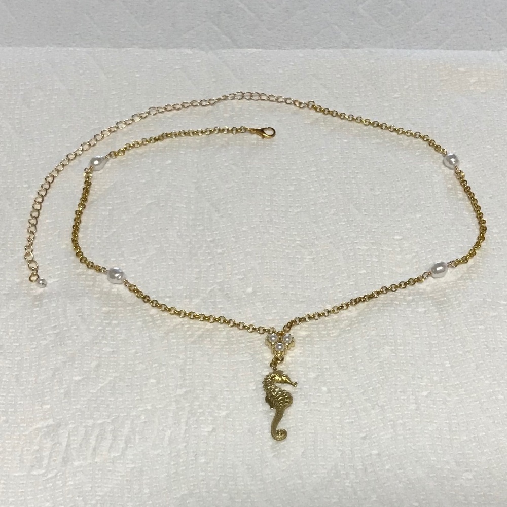 Lucrezia Borgia Gold Seahorse with Pearls Renaissance Necklace, Handmade Replica - Picture 12 of 15